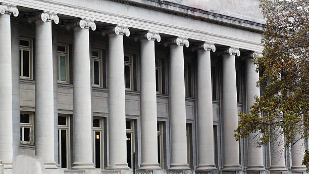 istock Looking At Row Of Columns‏ Architecture And Building Features 482333288