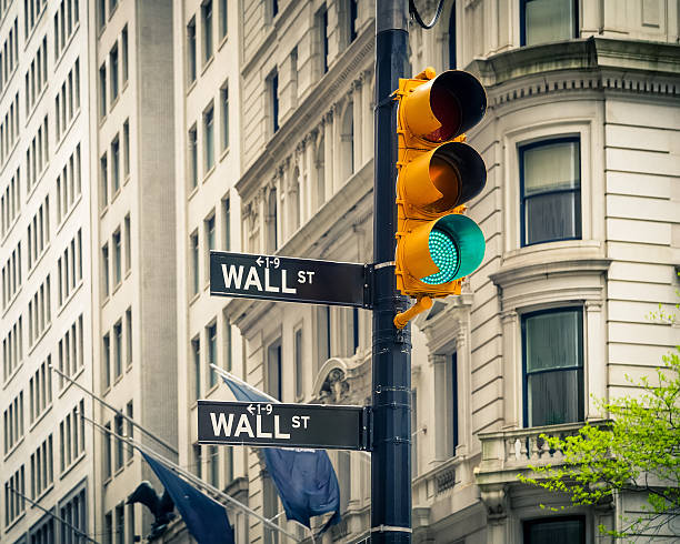 istock Wall street, New York 482333332