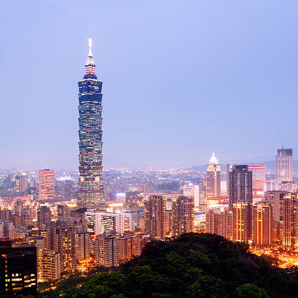 istock Taipei Skyline - Taiwan. 482333937