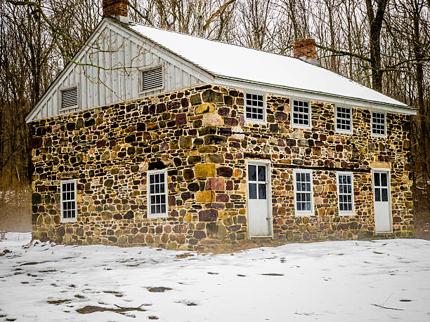 istock Revolutionary Period House 482339089