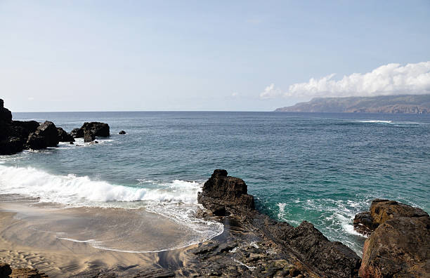 istock Waves on the shore of Djeu 482349200
