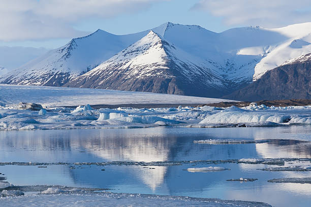 istock Jokulsarlon ice melting lake 482350940