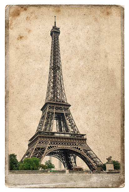 istock Vintage style postcard concept with Eiffel Tower Paris 482356946