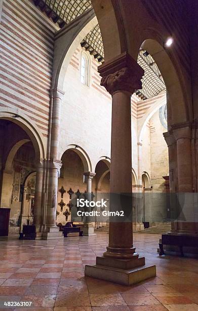 Verona - Fotografie stock e altre immagini di Ambientazione interna - Ambientazione interna, Basilica, Chiesa