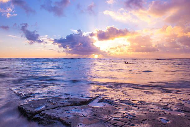 istock Sunset from Ke'e Beach, Kauai, Hawaii 482374716