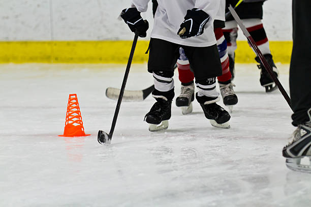 istock Youth ice hockey team at practice 482375917