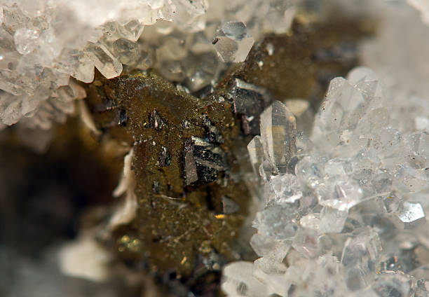 istock Crystal,nugget, gold, bronze, copper, iron. Macro. Extreme close 482382461