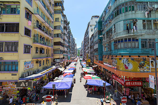 hong kong mong kok street market - store market china city street photos et images de collection