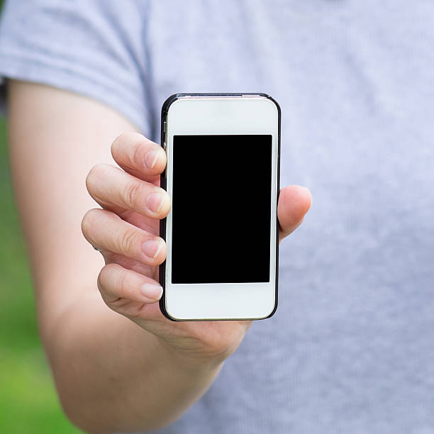 istock One show empty screen of smartphone 482407098