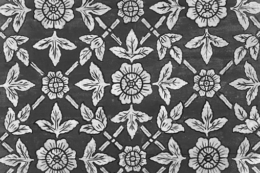Vintage Floral Pattern Wall Paper