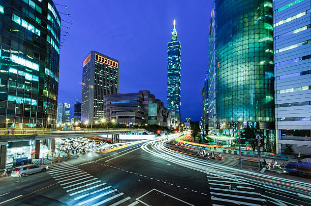 istock Xinyi District and Taipei 101 Skyscraper 482432561