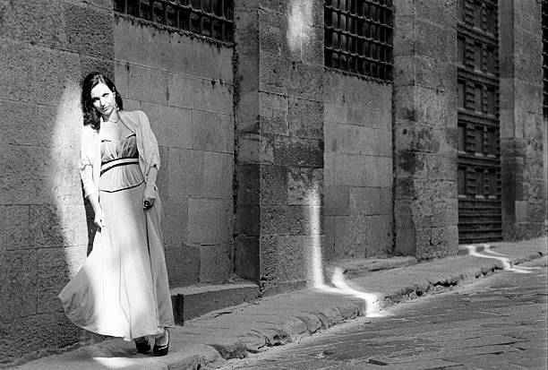 istock Young 1940s woman in Florence 482438251