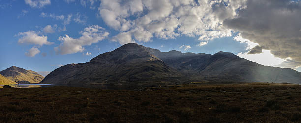 mweelrea panorama, ирландия - sehenwürdigkeit стоковые фото и изображения