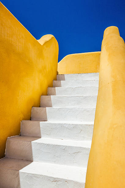escadas em santorini - greek islands greece day full frame imagens e fotografias de stock