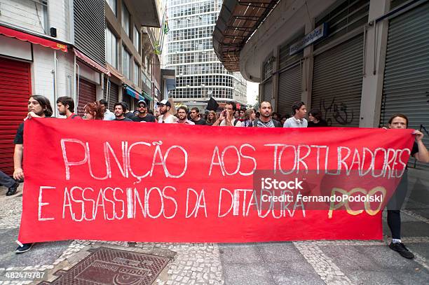 Demonstrantów - zdjęcia stockowe i więcej obrazów Aktywista - Aktywista, Ameryka Południowa, Analfabetyzm