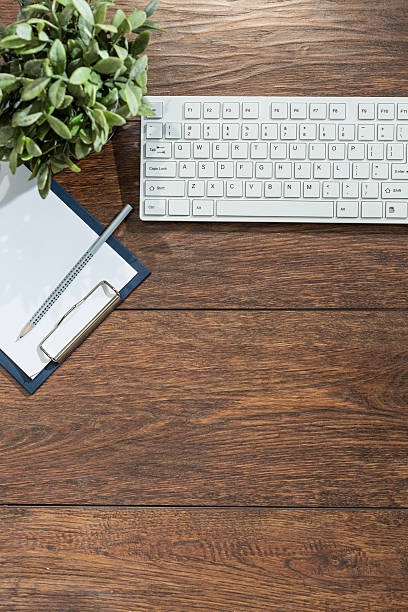 istock Clean up wooden desk 482480416