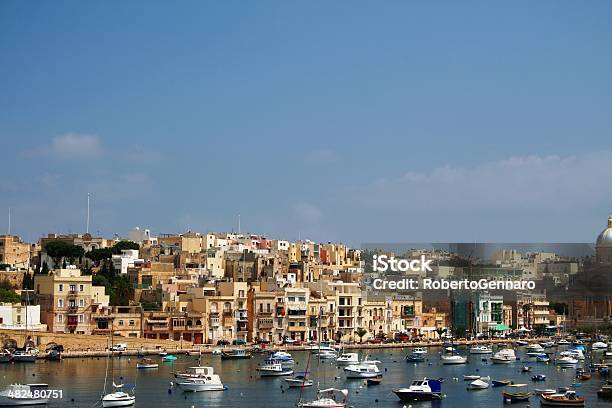 Senglea L の町並みisla ます マルタます - ウォーターフロントのストックフォトや画像を多数ご用意 - ウォーターフロント, タウンハウス, マリーナ