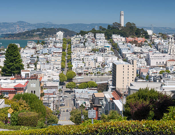 istock San Francisco, Lombard Street 482483563