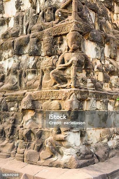 Angkor Thom Elefante Terrace - Fotografias de stock e mais imagens de Angkor Thom - Angkor Thom, Baixo Relevo, Budismo