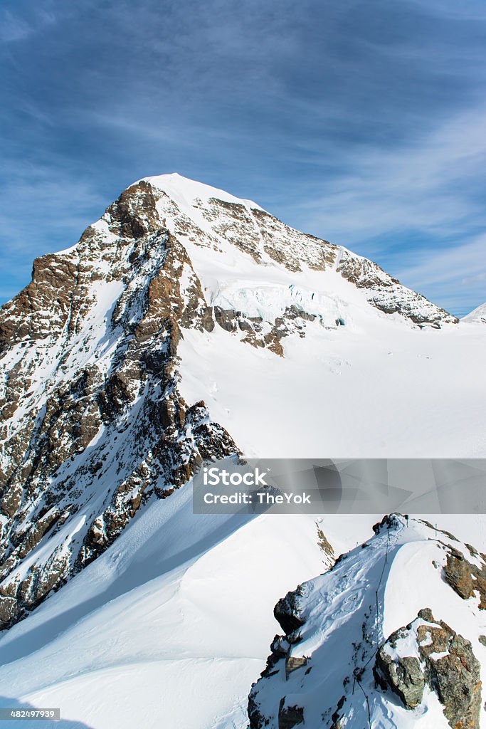 Jungfraujoch, parte delle Alpi svizzere Alpine Snow Mountain - Foto stock royalty-free di Alpi