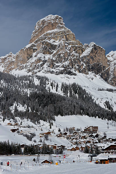 istock Sassongher in Corvara 482498271