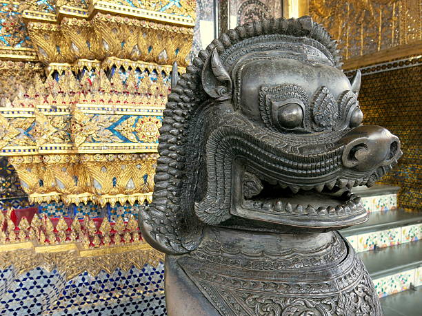 wystrój wat phra kaew - bangkok variation religion god zdjęcia i obrazy z banku zdjęć