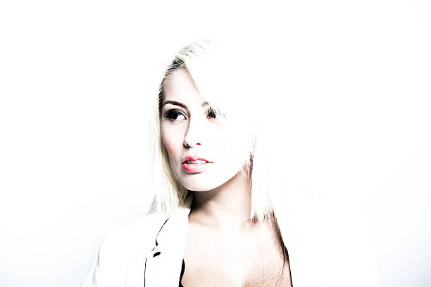 istock Attractive business woman 482501531