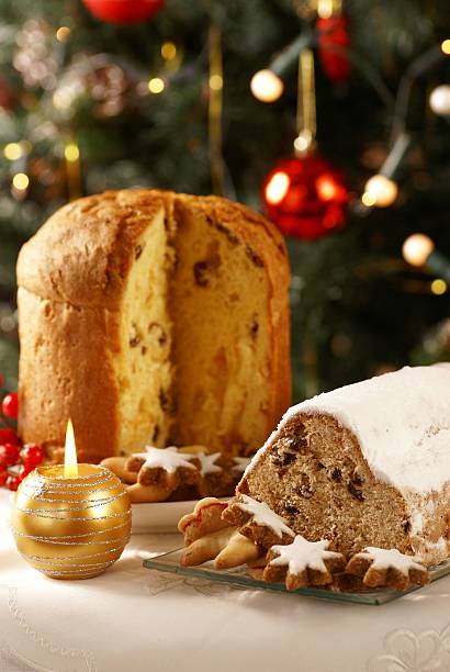 istock Christmas cookies and cakes 482503117