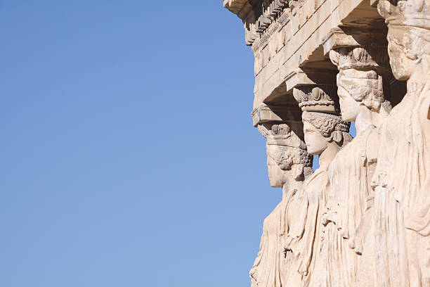 ポーチの caryatids でアテネ,ギリシャ - copy space minerva greek culture athens greece ストックフォトと画像