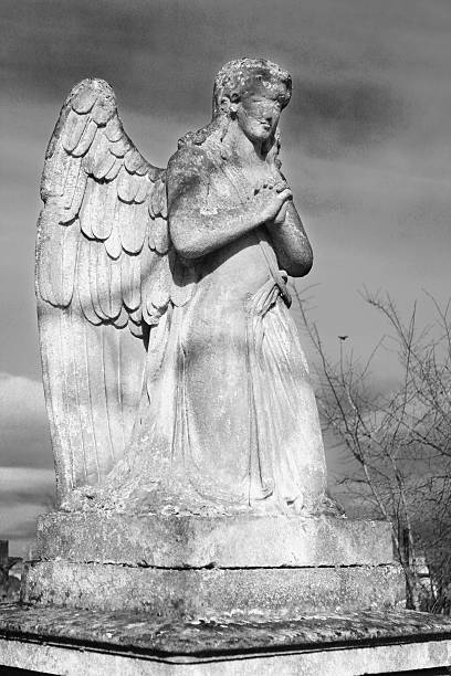 istock Vintage angel on a cemetery 482516482