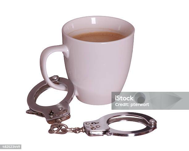 Handcuff Com Café - Fotografias de stock e mais imagens de Aberto - Aberto, Algema, Aço