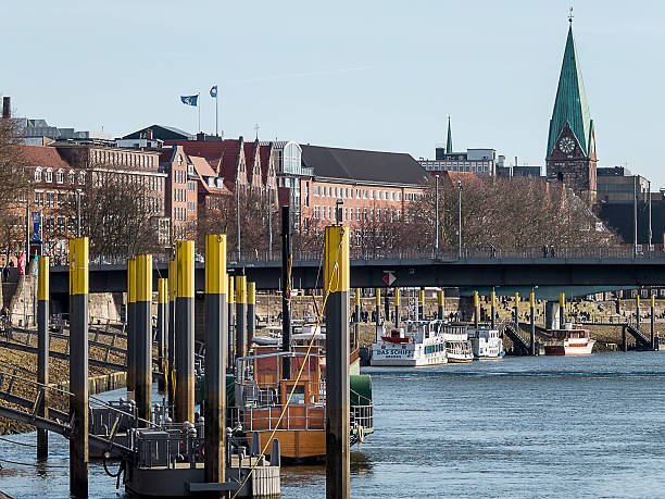 bremen - fusgänger foto e immagini stock