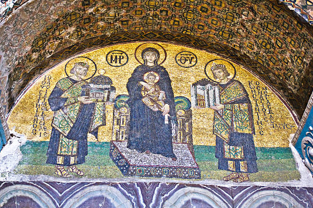 istock The Comnenus mosaics 482537572