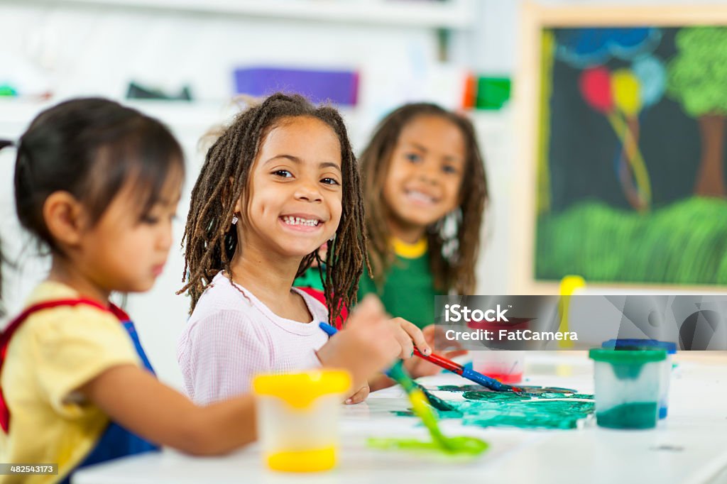 Escuela preescolar - Foto de stock de 2-3 años libre de derechos