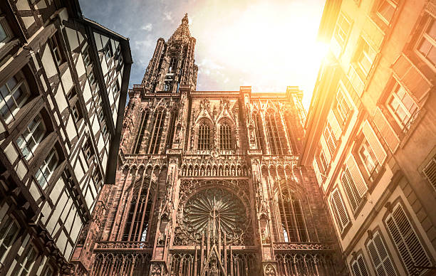 cathe colo drale de notre dame - strasbourg cathedral - fotografias e filmes do acervo