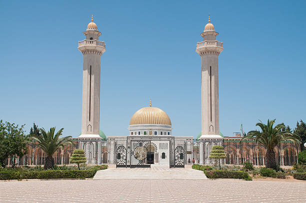 istock Mausoleum Bourghuiba Tunesia 482555417