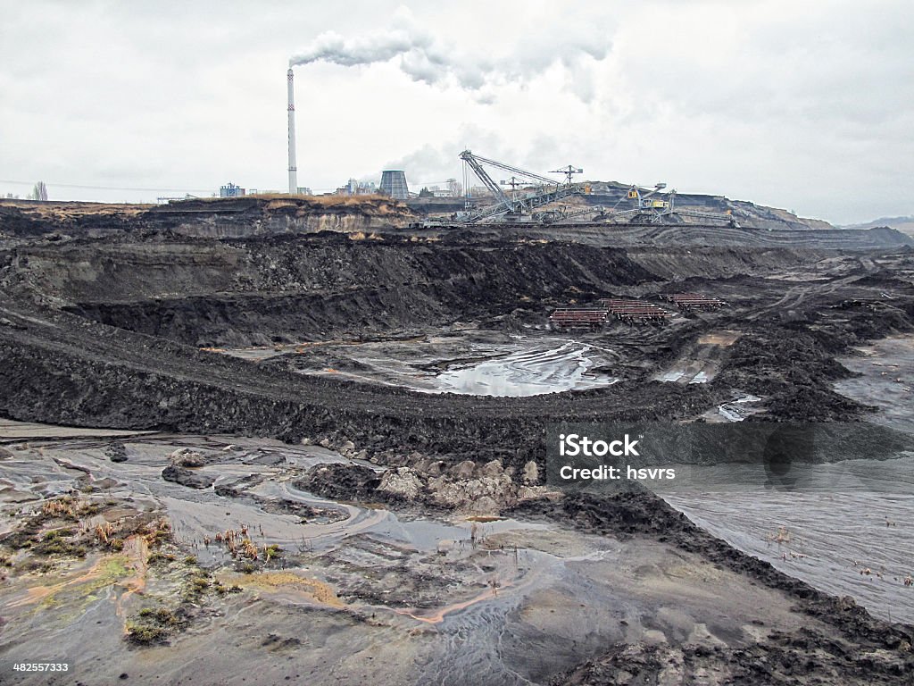 Centrale thermique au charbon - Photo de Charbon libre de droits