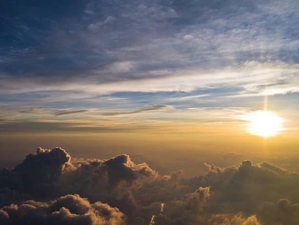 istock Sea of ​​clouds 482561547