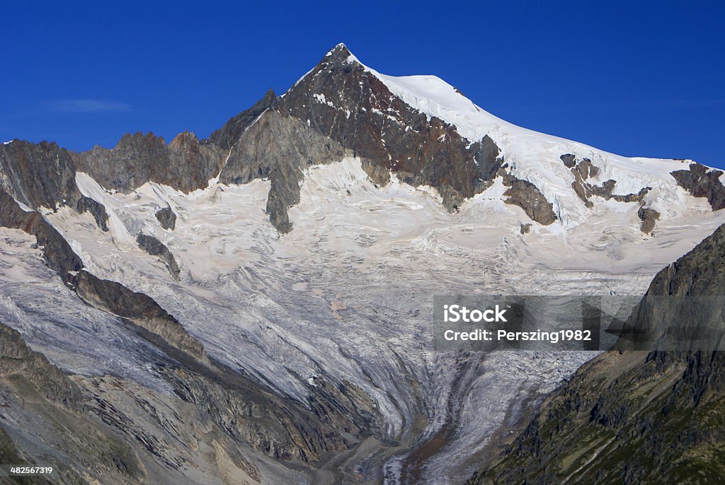 Aletch наибольший glacier на Альпы - Стоковые фото Lake Thun роялти-фри