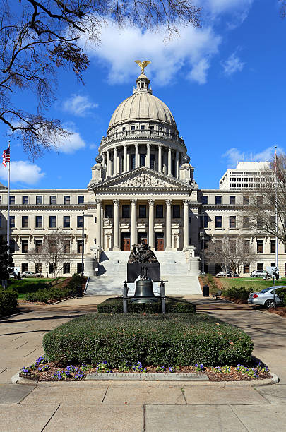 миссисипи государственный капитолий здание - mississippi jackson mississippi state capitol building capital cities стоковые фото и изображения