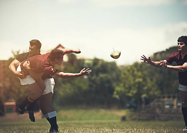 istock Nothing's gonna stop him from completing the pass 482569778