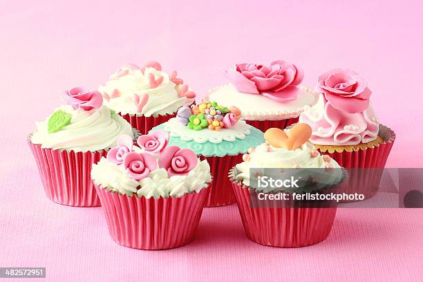 Cupcakes Stockfoto und mehr Bilder von Altertümlich - Altertümlich, Butter, Cupcake