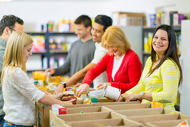 istock Food Bank Volunteers 482585483