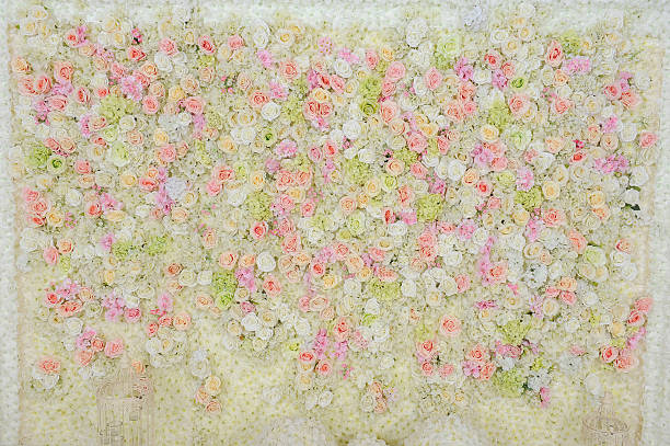 istock Abstract background of flowers 482586765