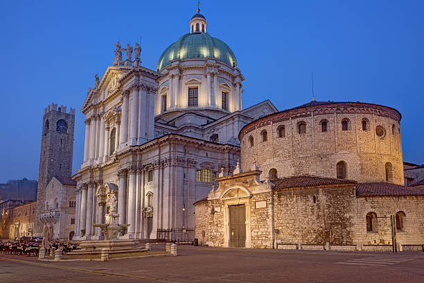 Brescia, old and new cathedrals NEW CATHEDRAL rame stock pictures, royalty-free photos & images