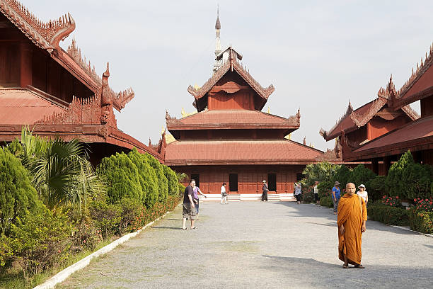 mandalay palace - ancient architecture buddhism burmese culture stock-fotos und bilder