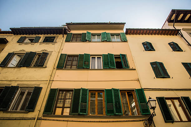 istock Italian houses 482612132