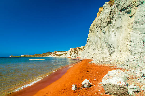 xi spiaggia, isola di cefalonia, grecia - greece crete beach island foto e immagini stock