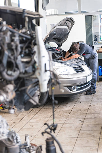 istock Auto repair shop 482619341