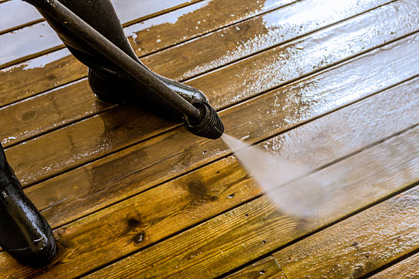 Limpeza terraço do pátio. - foto de acervo